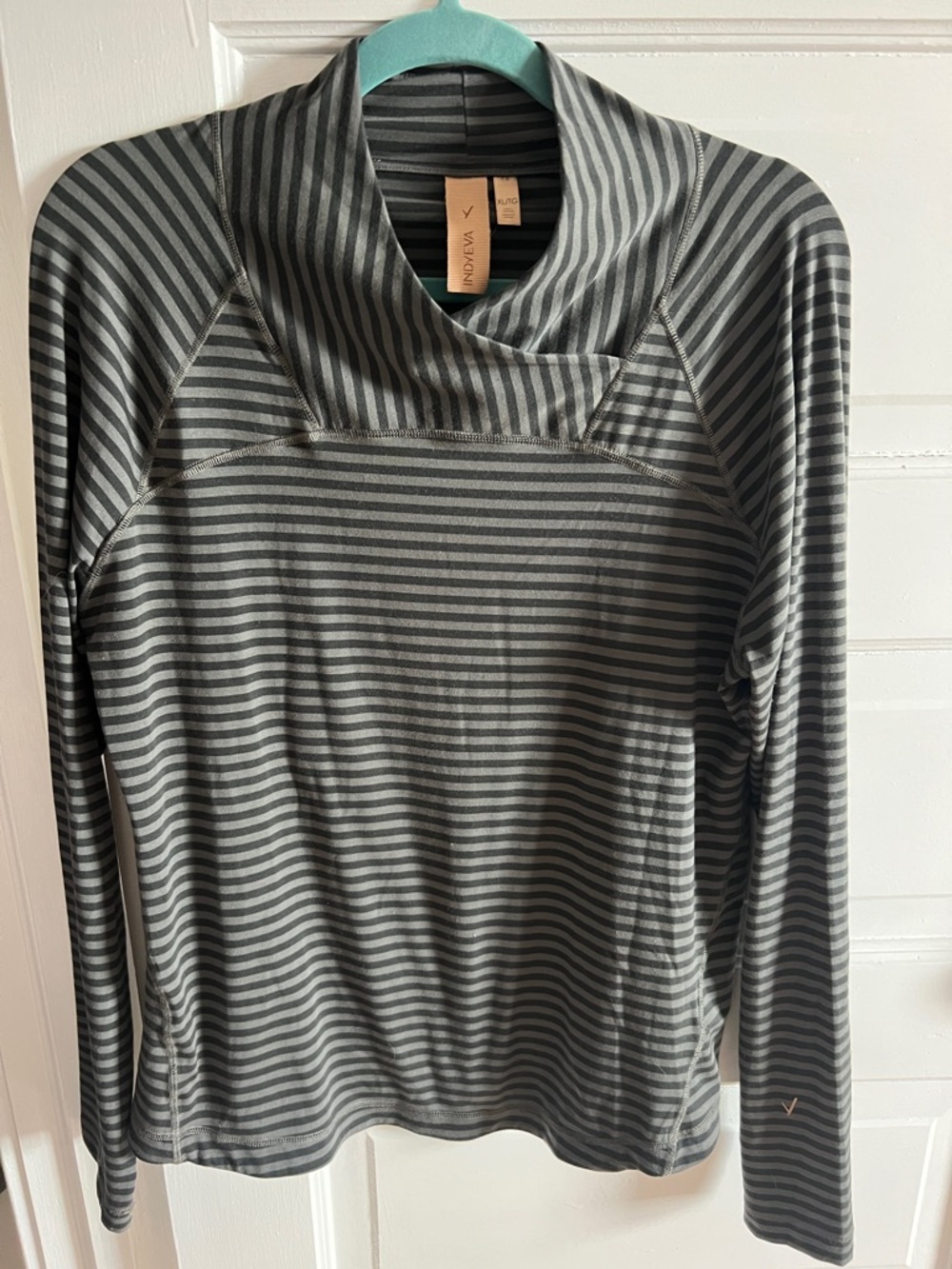 Vineyard Vines Gray Striped Long-Sleeve Cowl Neck Tee